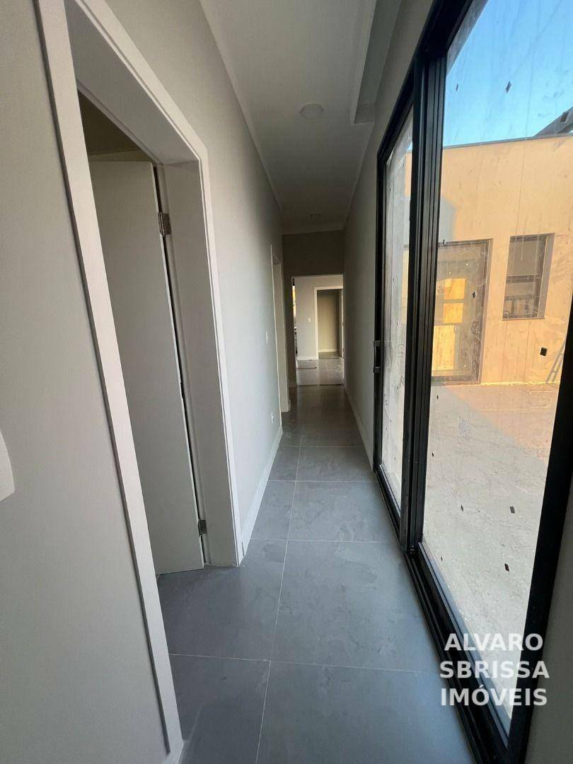 Casa de Condomínio à venda com 3 quartos, 172m² - Foto 4