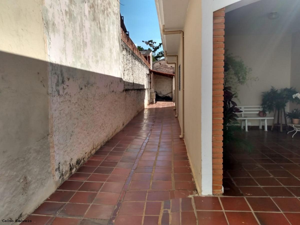 Casa à venda com 3 quartos, 275m² - Foto 3