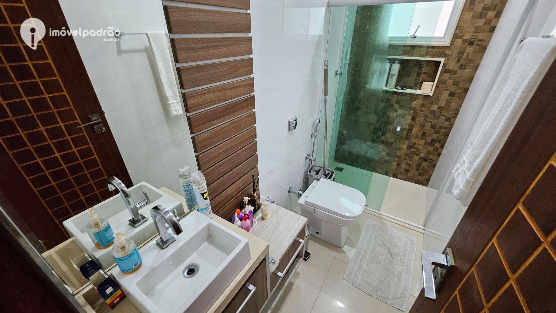 Casa de Condomínio à venda com 4 quartos, 299m² - Foto 64