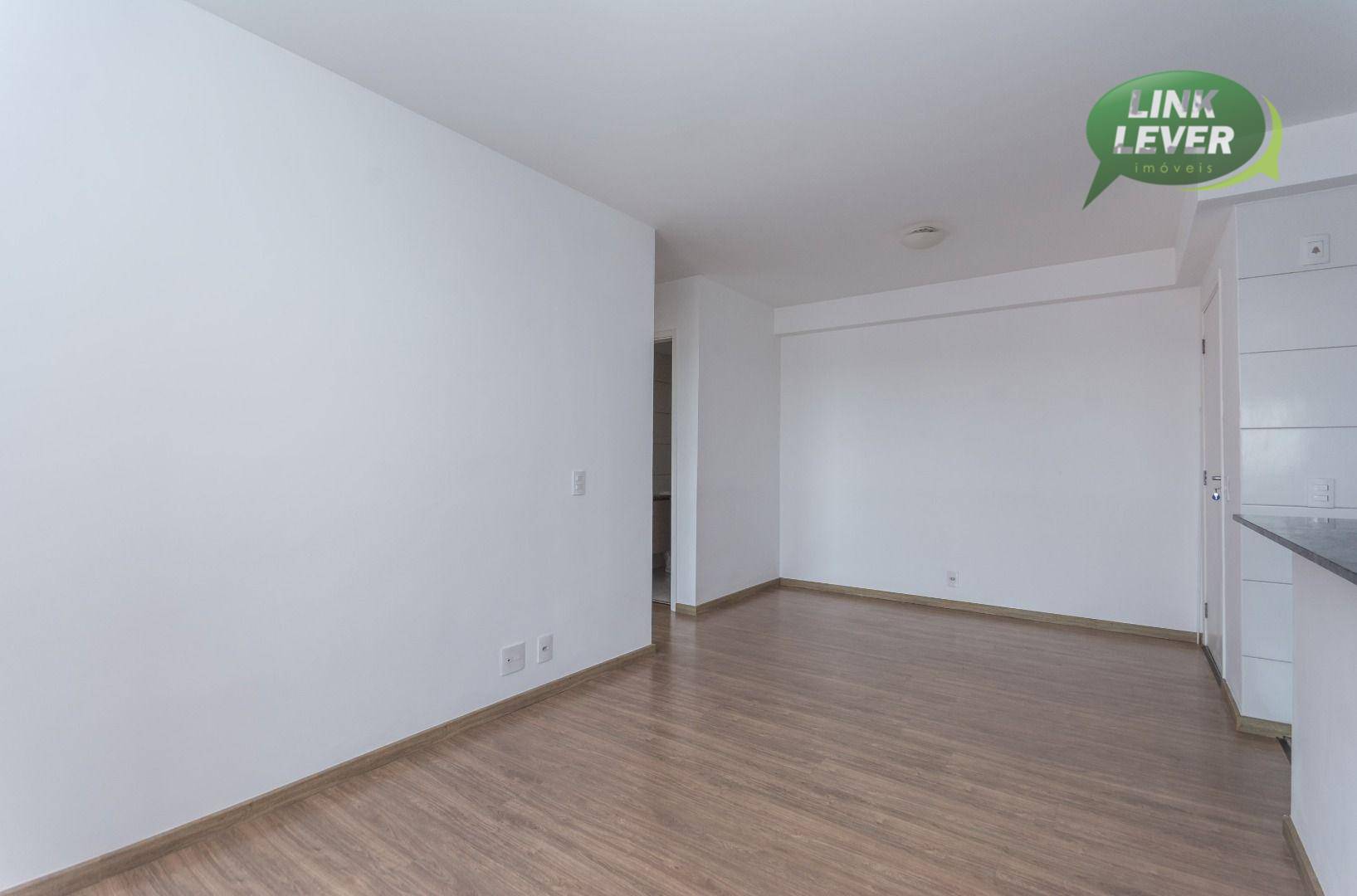 Apartamento para alugar com 2 quartos, 65m² - Foto 4