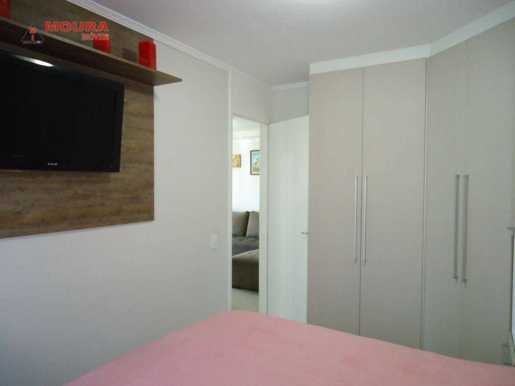 Apartamento à venda com 2 quartos, 64m² - Foto 17