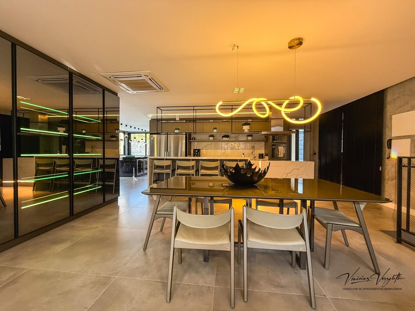 Casa para alugar com 4 quartos, 600m² - Foto 17