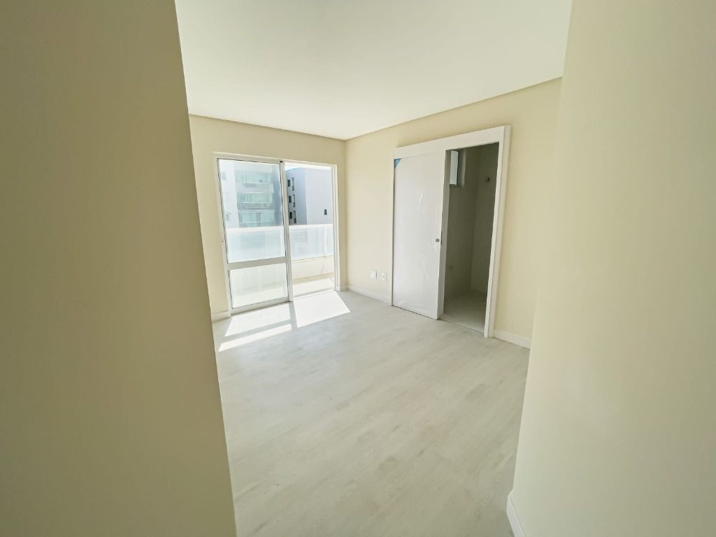 Apartamento à venda com 4 quartos, 157m² - Foto 23