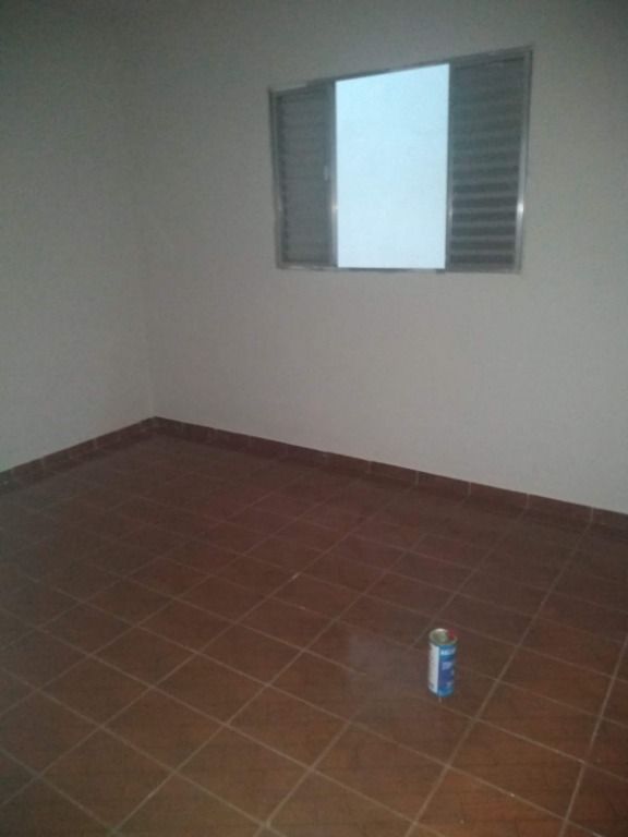 Sobrado à venda com 5 quartos, 200m² - Foto 32