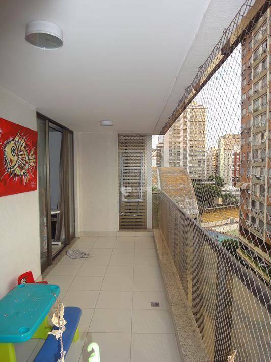 Apartamento à venda com 3 quartos, 118m² - Foto 7