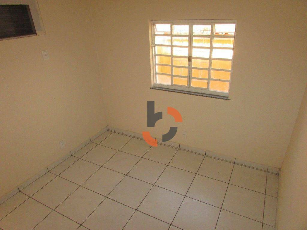 Casa à venda e aluguel com 2 quartos, 75m² - Foto 18