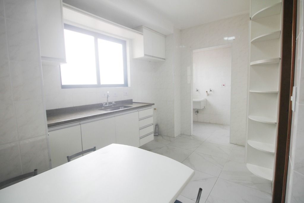 Apartamento para alugar com 2 quartos, 80m² - Foto 45