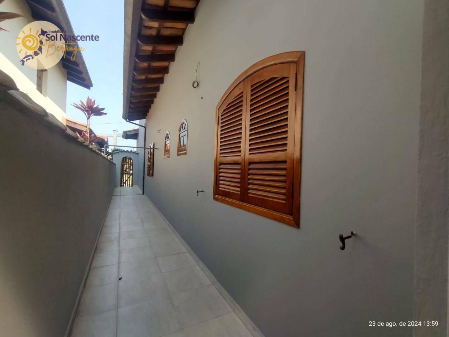 Casa de Condomínio à venda com 4 quartos, 228m² - Foto 5