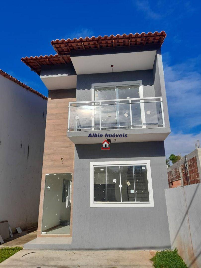 Casa à venda com 3 quartos, 130m² - Foto 2