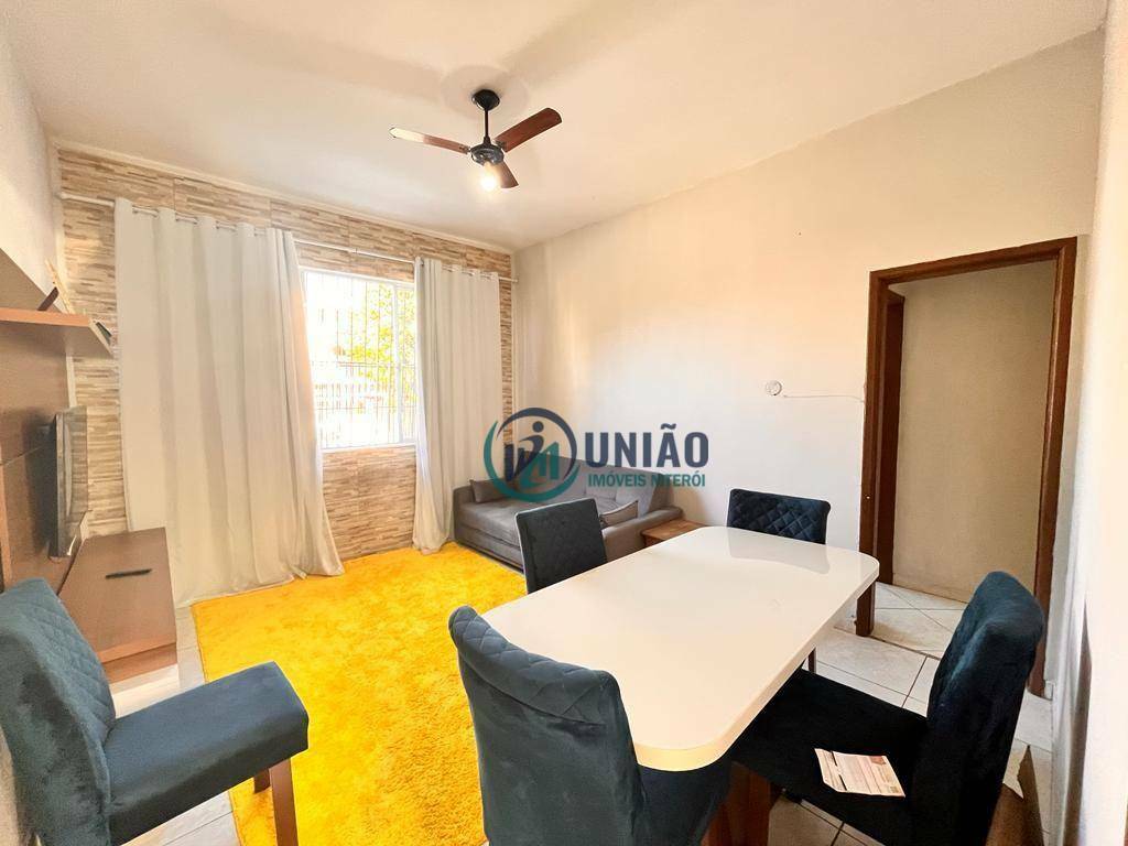 Apartamento à venda com 2 quartos, 70m² - Foto 7