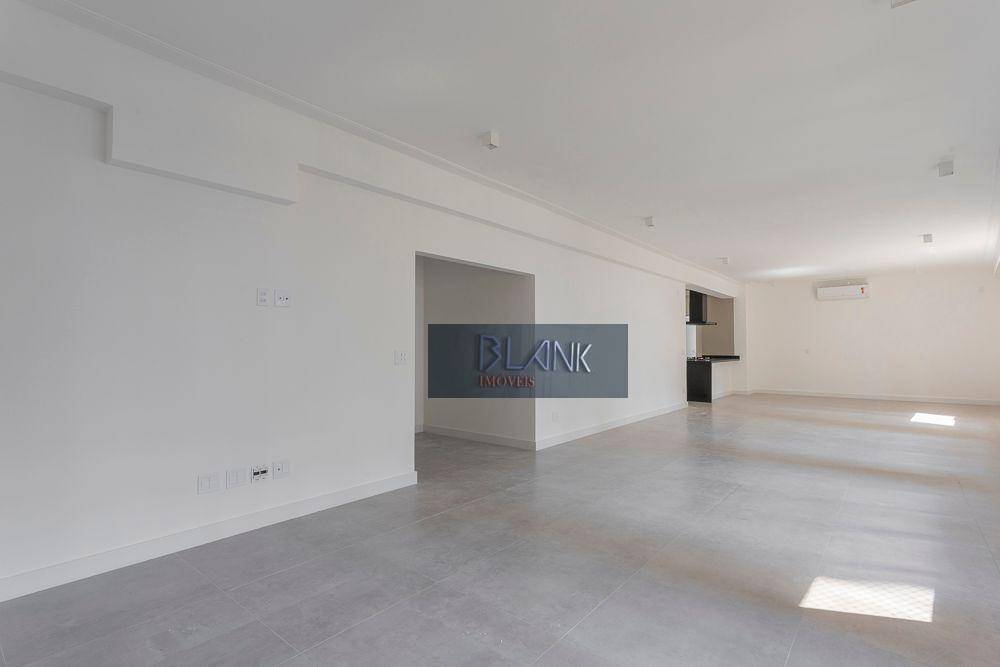 Apartamento à venda e aluguel com 3 quartos, 209m² - Foto 17