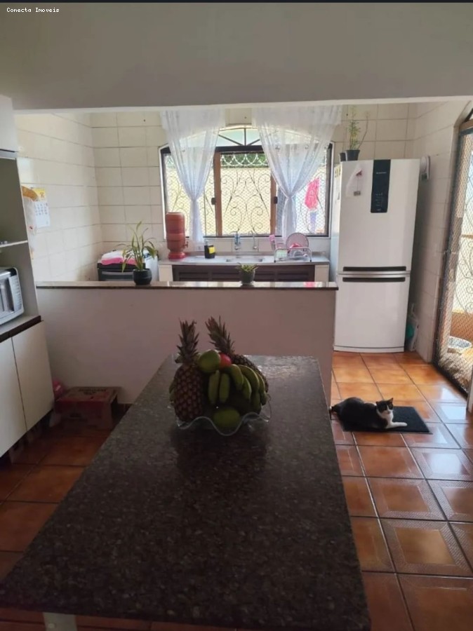 Casa à venda com 2 quartos, 115m² - Foto 9