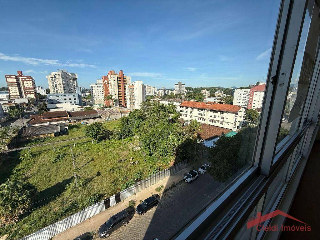 Apartamento para alugar com 3 quartos, 122m² - Foto 7
