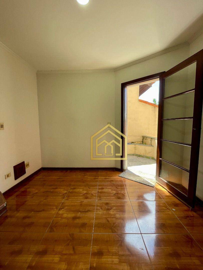 Sobrado à venda com 4 quartos, 361m² - Foto 21