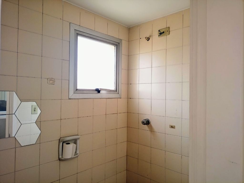 Apartamento para alugar com 3 quartos, 85m² - Foto 31