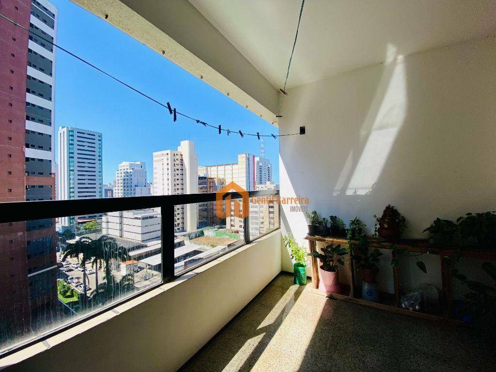 Apartamento à venda com 4 quartos, 203m² - Foto 7