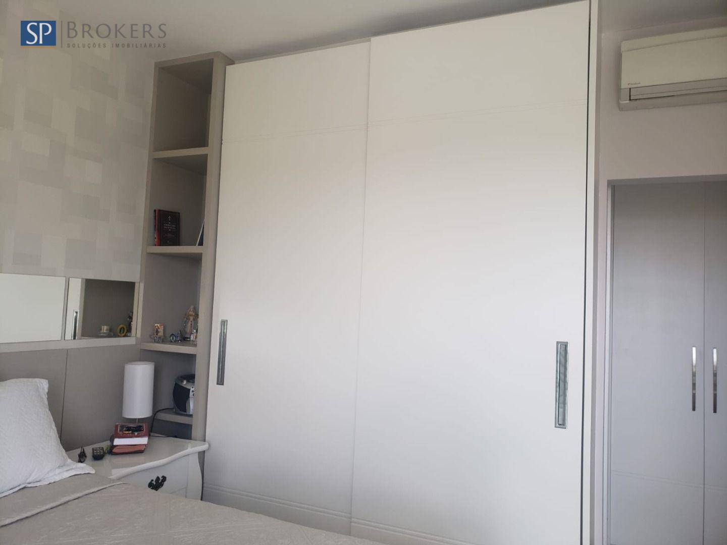 Apartamento à venda com 4 quartos, 190m² - Foto 19