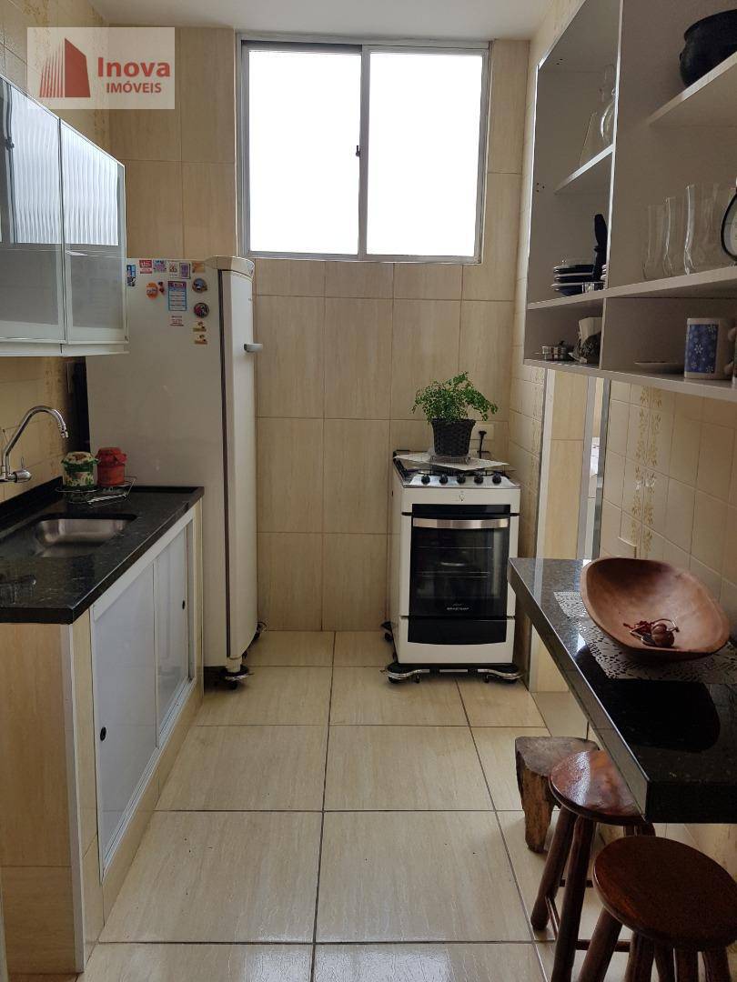 Apartamento à venda com 2 quartos, 70m² - Foto 10