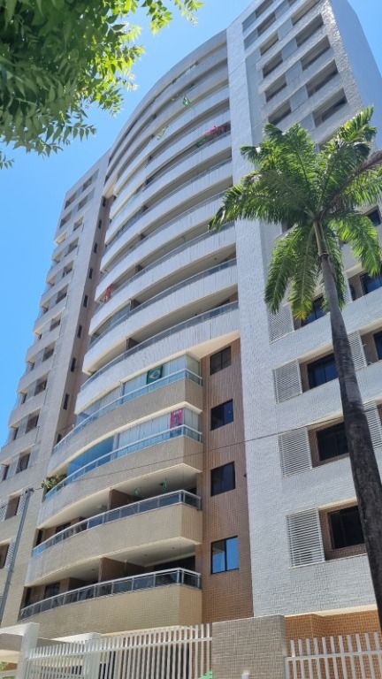 Apartamento à venda com 3 quartos, 143m² - Foto 1