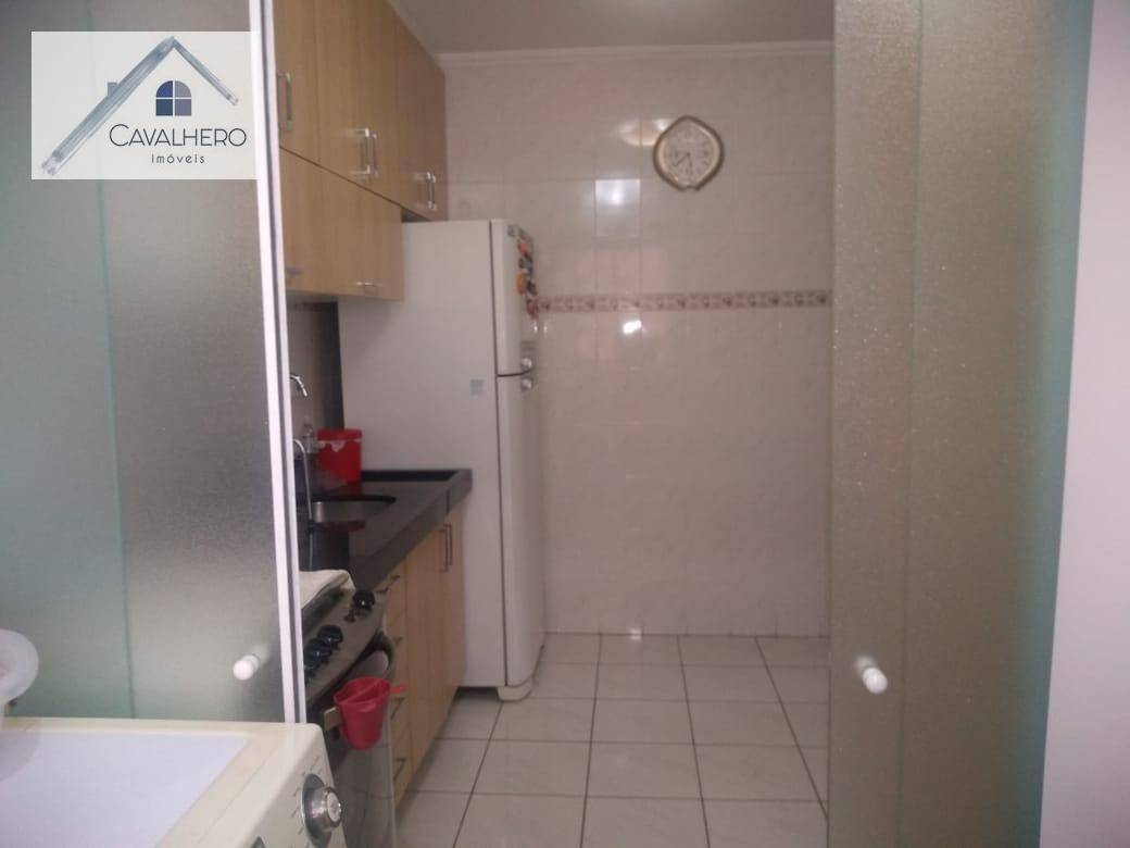 Apartamento à venda com 2 quartos, 58m² - Foto 3