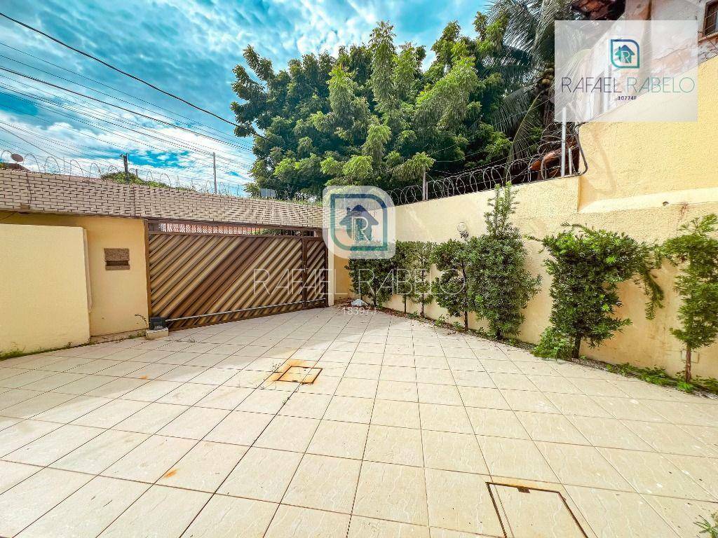 Casa à venda e aluguel com 3 quartos, 332m² - Foto 4