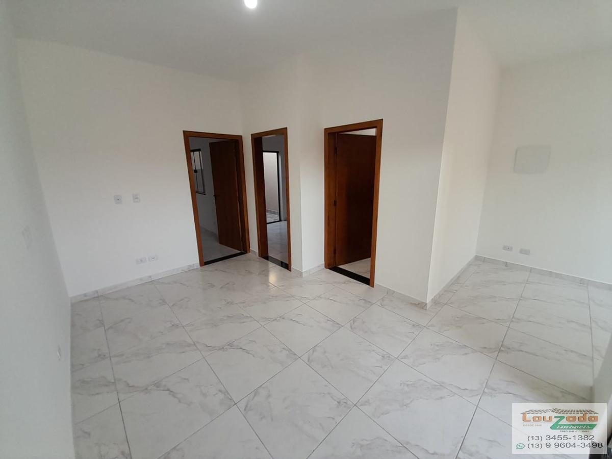 Casa à venda com 2 quartos, 65m² - Foto 2