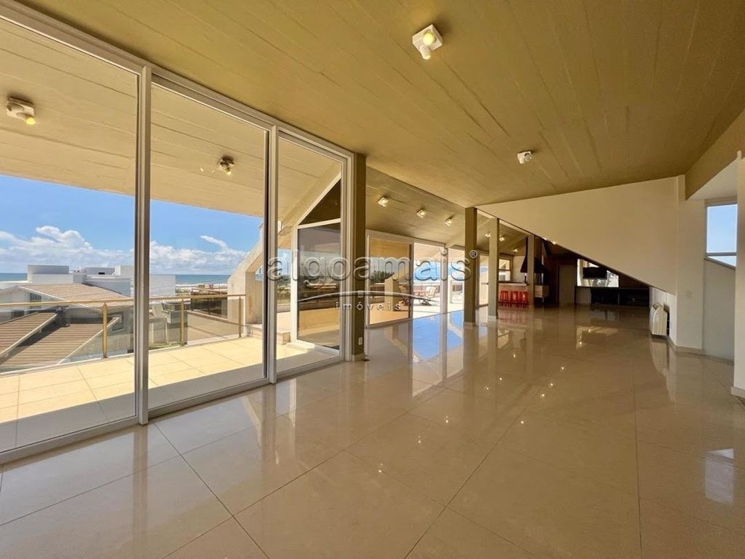 Casa à venda com 6 quartos, 650m² - Foto 15