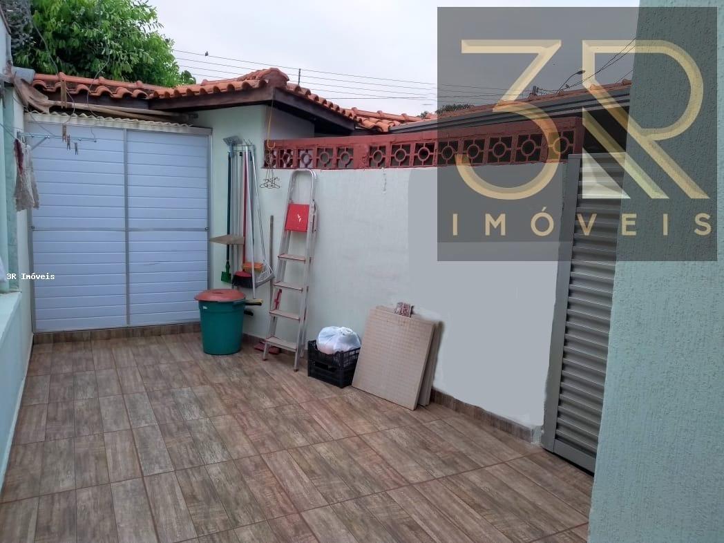 Casa à venda com 3 quartos, 180m² - Foto 50