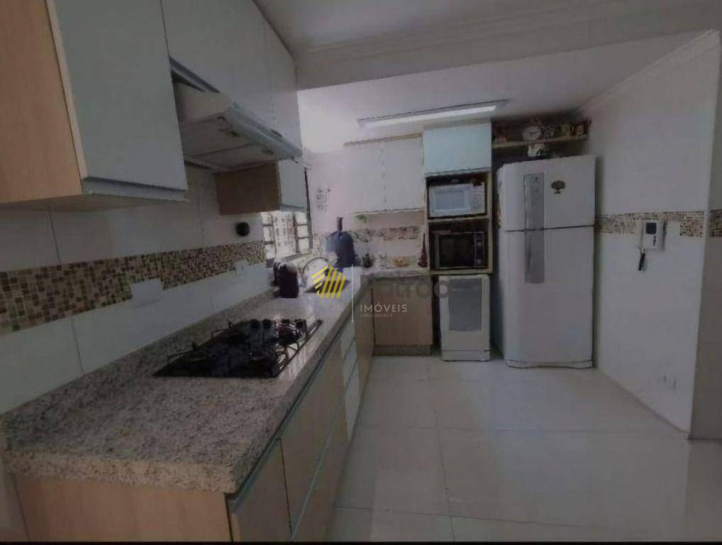 Sobrado à venda com 3 quartos, 230m² - Foto 3