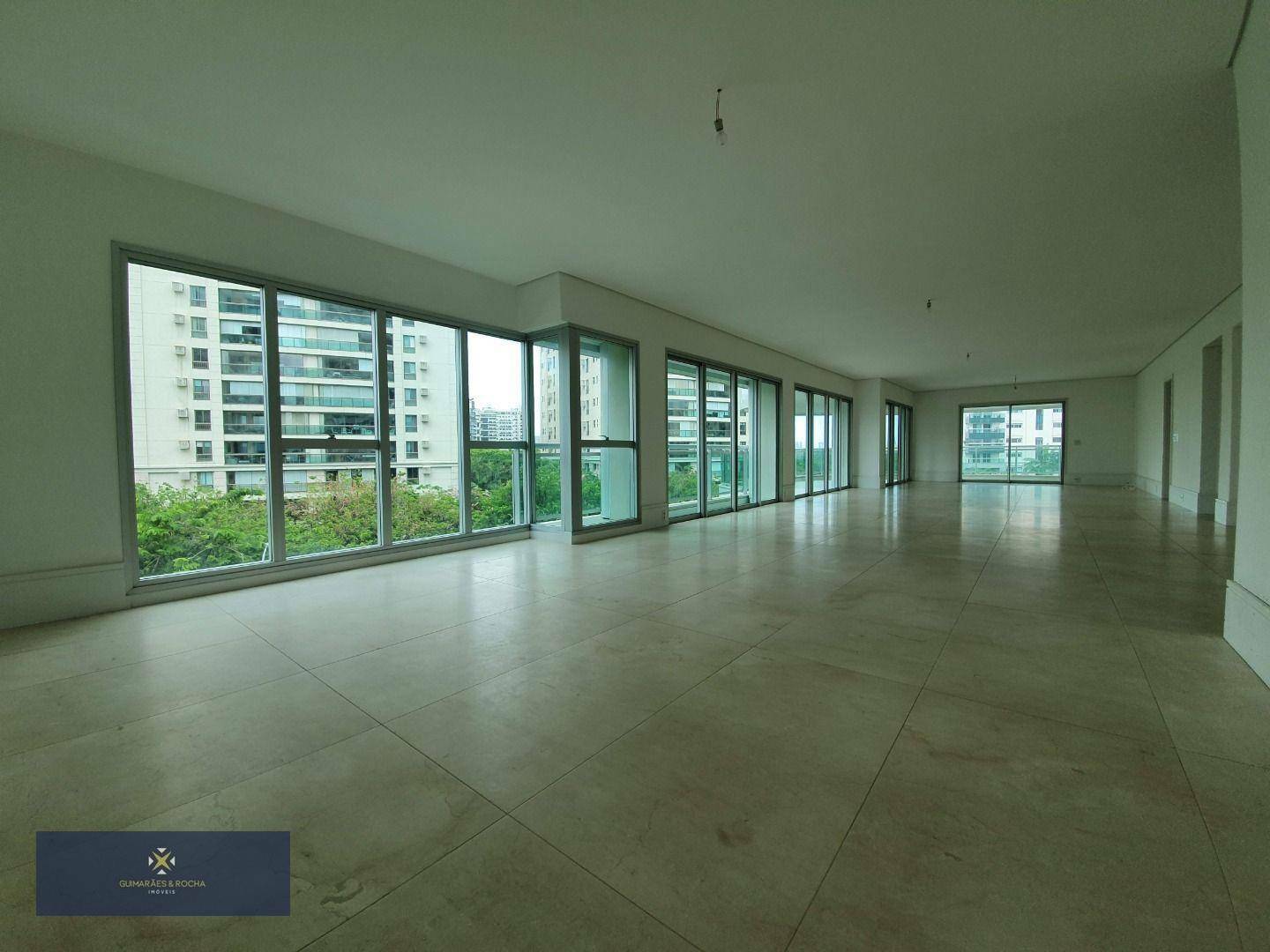 Apartamento à venda com 4 quartos, 402m² - Foto 1