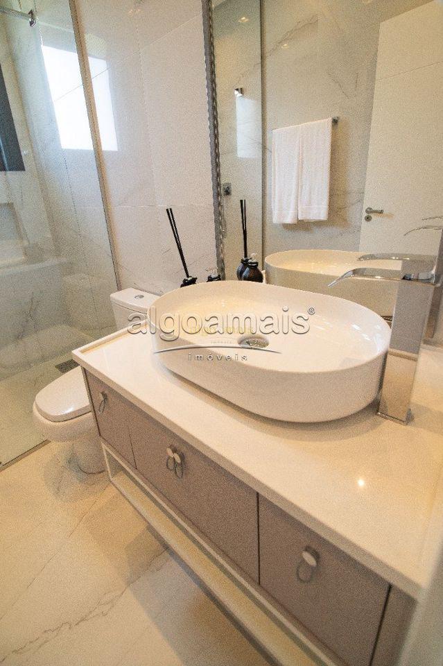 Casa de Condomínio à venda com 4 quartos, 282m² - Foto 18