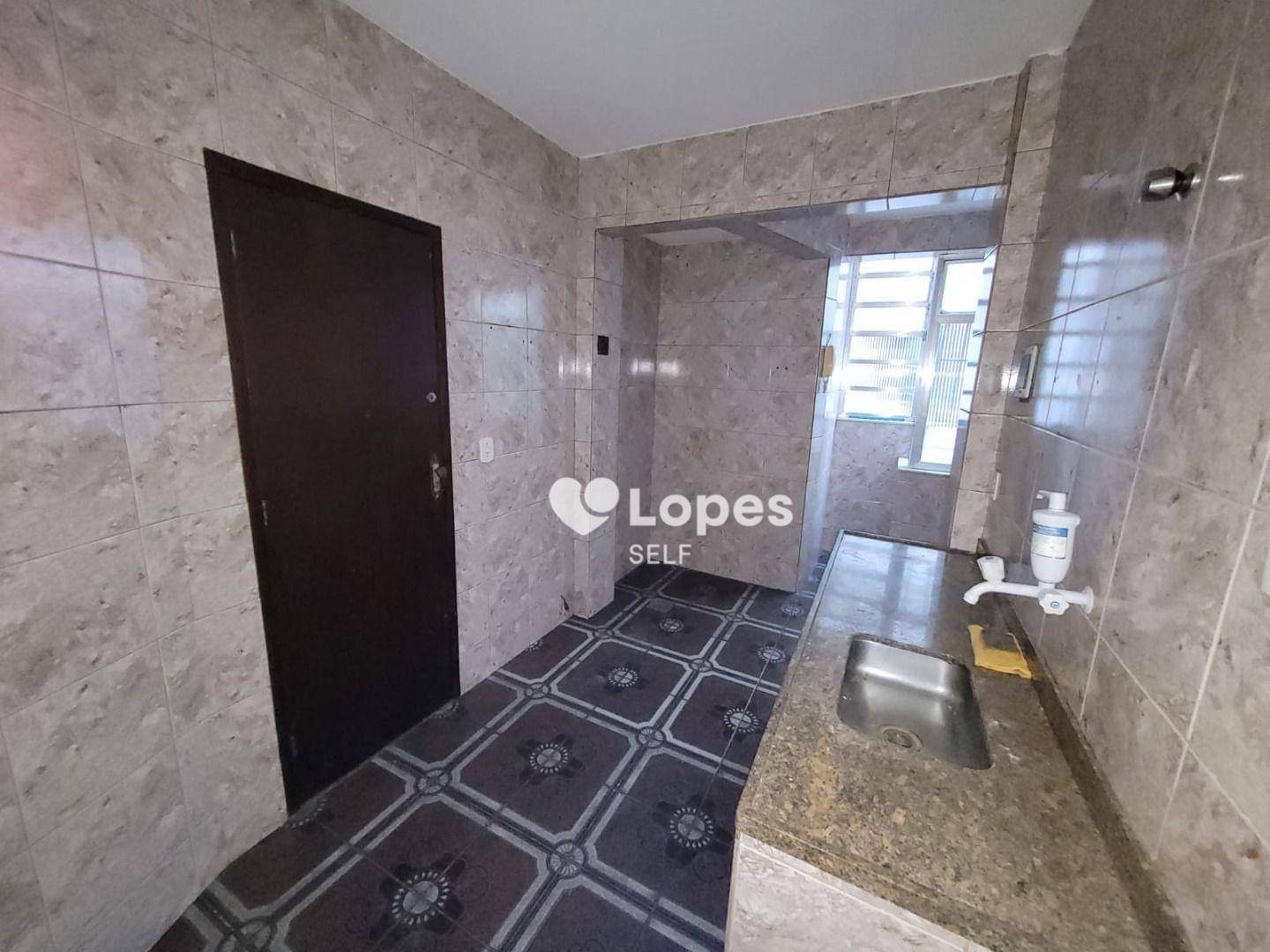 Apartamento à venda com 2 quartos, 70m² - Foto 5