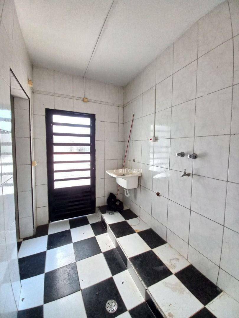 Chácara à venda e aluguel com 3 quartos, 200m² - Foto 19