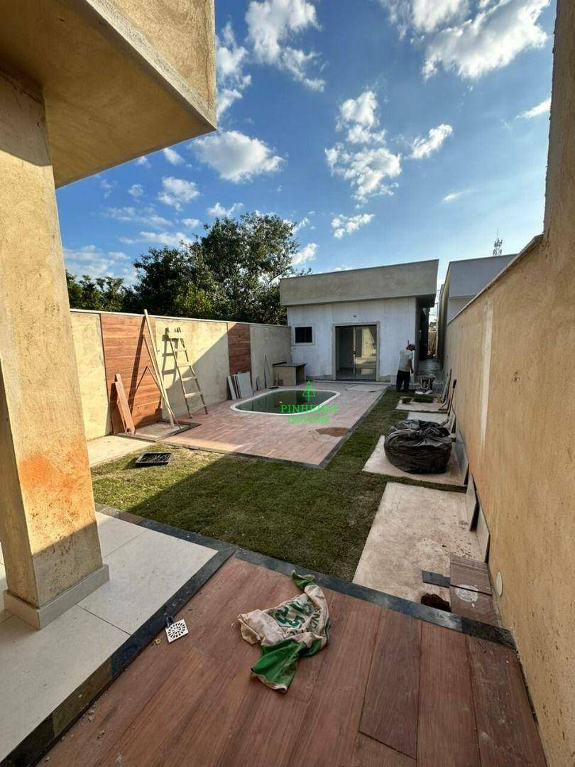 Casa à venda com 3 quartos, 100m² - Foto 7