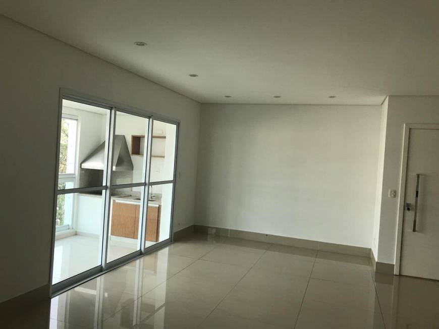 Apartamento à venda com 3 quartos, 126m² - Foto 15