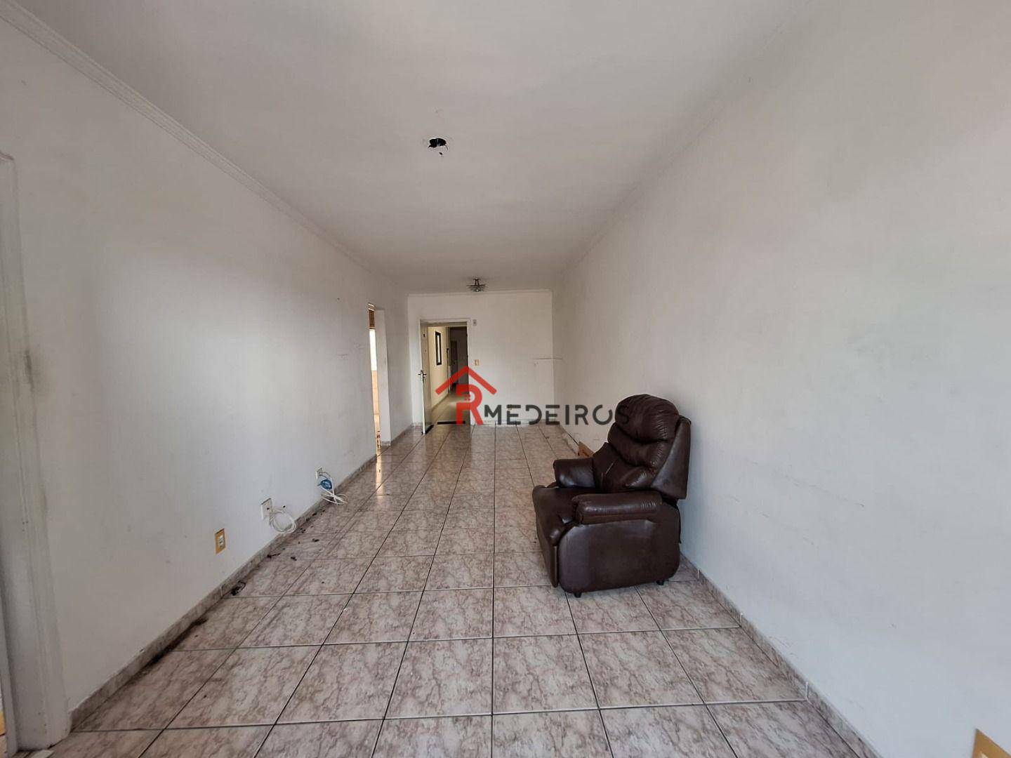 Apartamento à venda com 1 quarto, 60m² - Foto 3