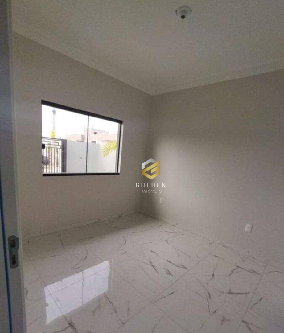 Casa à venda com 2 quartos, 62m² - Foto 4