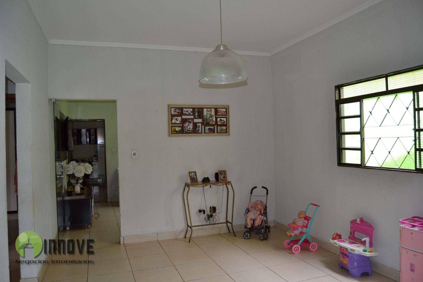 Casa à venda com 3 quartos, 144m² - Foto 4