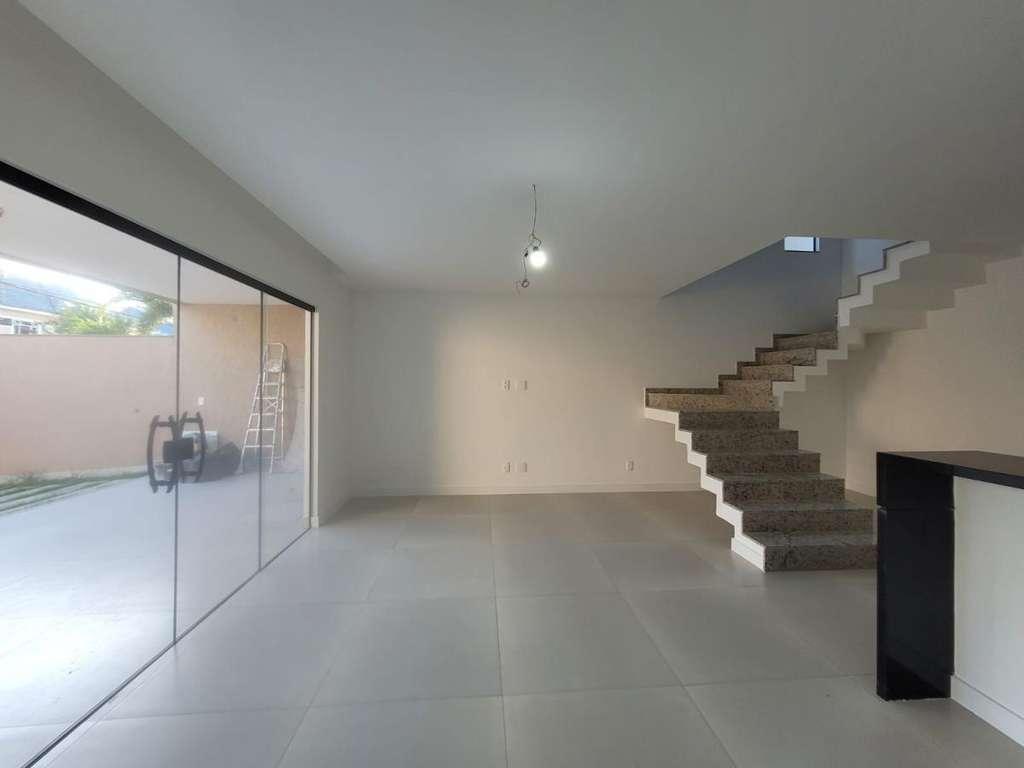 Casa de Condomínio à venda com 4 quartos, 280m² - Foto 27