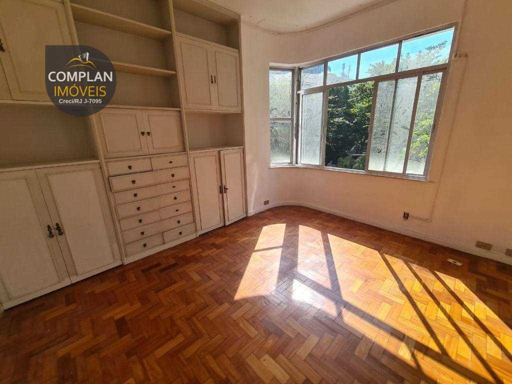 Apartamento à venda com 3 quartos, 120m² - Foto 8