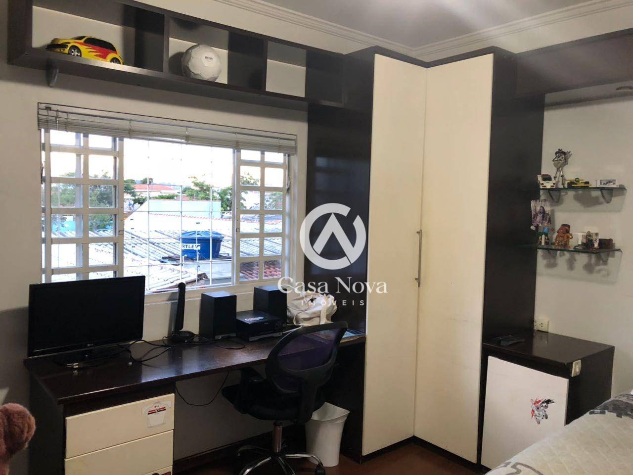 Casa à venda com 3 quartos, 200m² - Foto 15