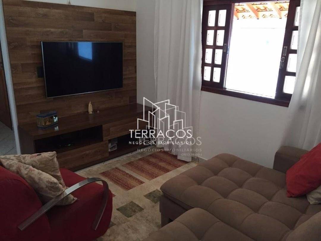 Casa à venda com 3 quartos, 131m² - Foto 3