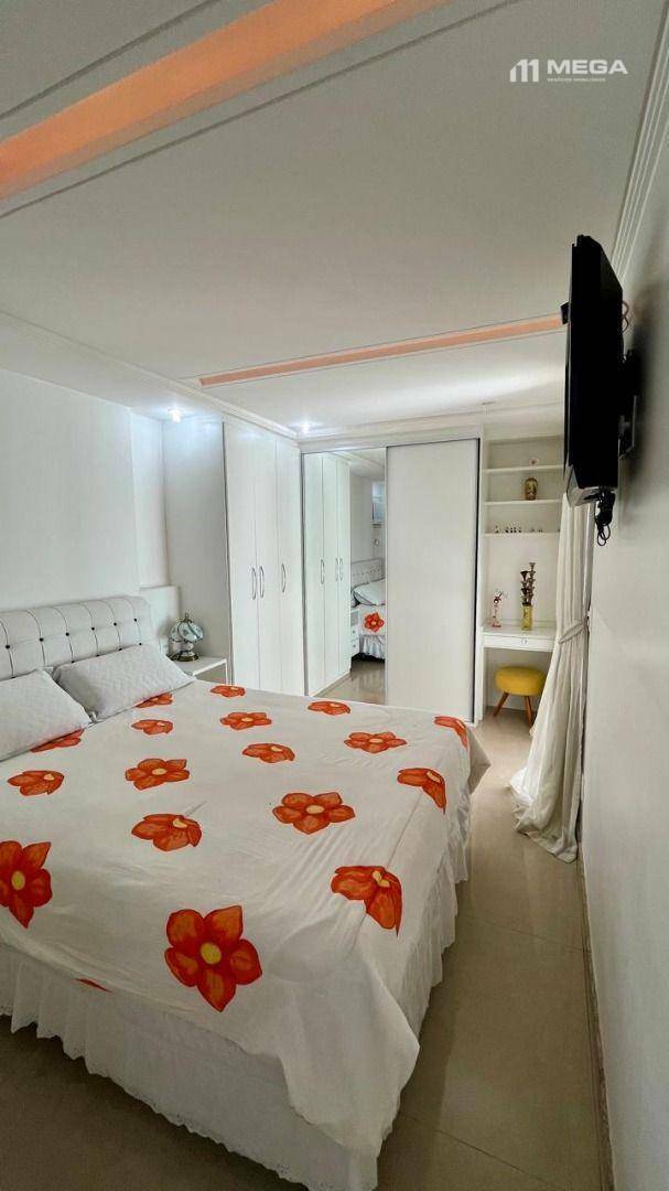 Apartamento à venda com 3 quartos, 135m² - Foto 15