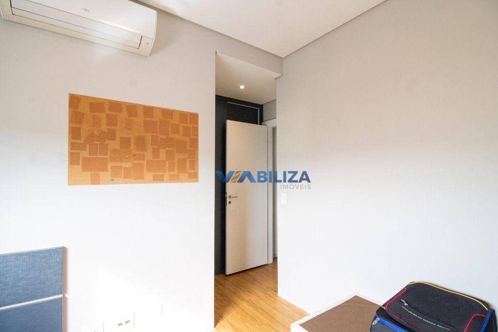 Apartamento à venda com 3 quartos, 202m² - Foto 4