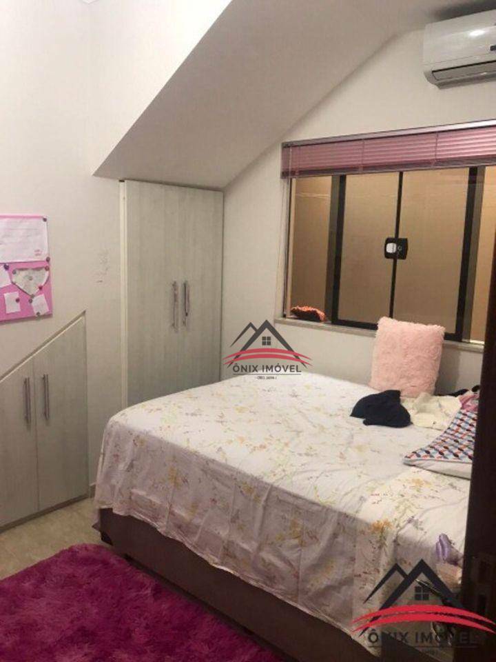 Casa à venda com 3 quartos, 250m² - Foto 24