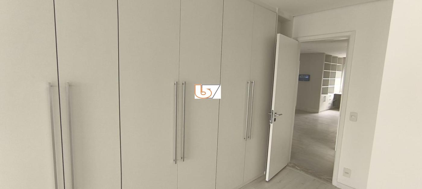 Apartamento para alugar com 3 quartos, 176m² - Foto 22