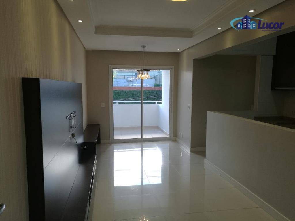 Apartamento à venda com 2 quartos, 65m² - Foto 3