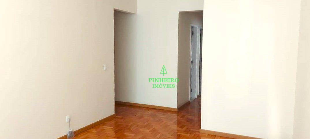 Apartamento à venda com 3 quartos, 80m² - Foto 3