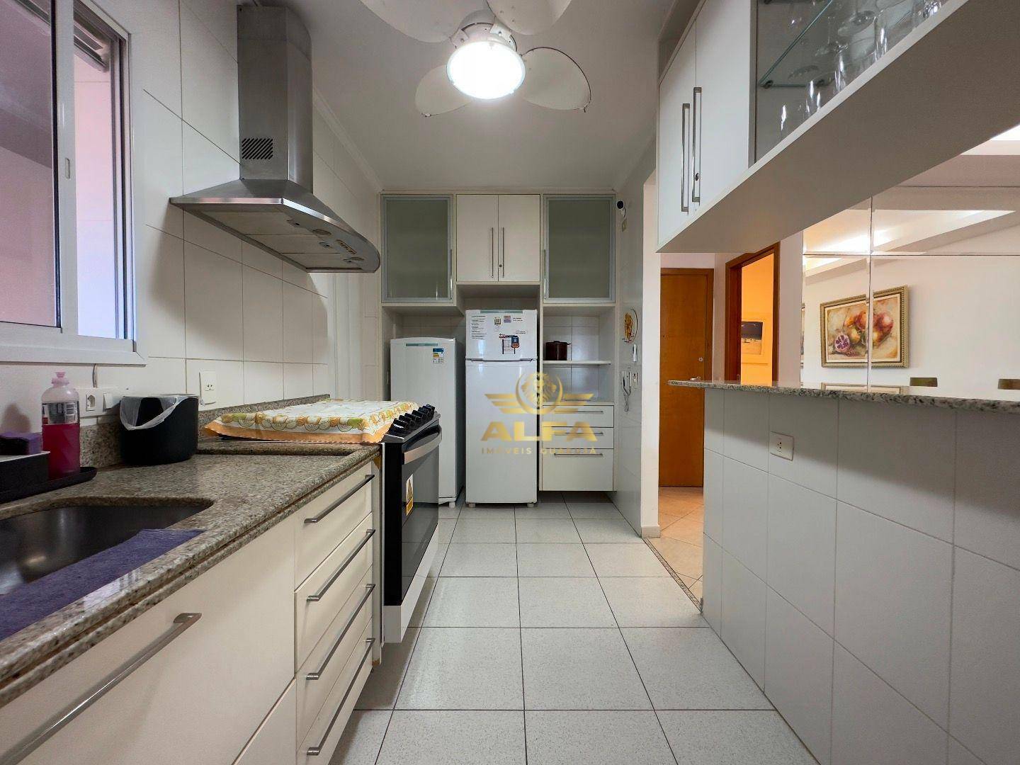 Apartamento à venda com 3 quartos, 156m² - Foto 13