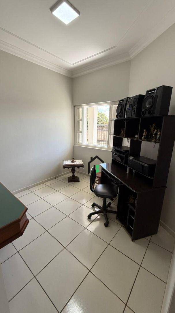 Casa, 3 quartos, 181 m² - Foto 3